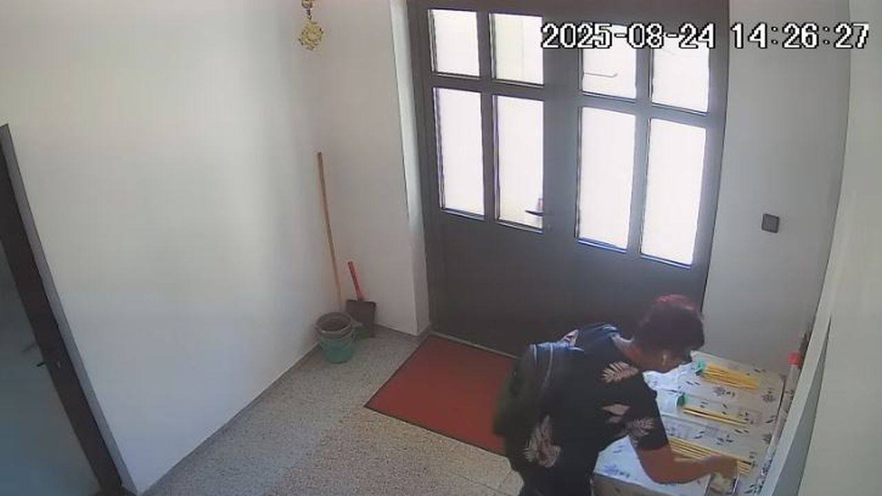 Издирват жена, обрала два пъти църквата в с. Три водици