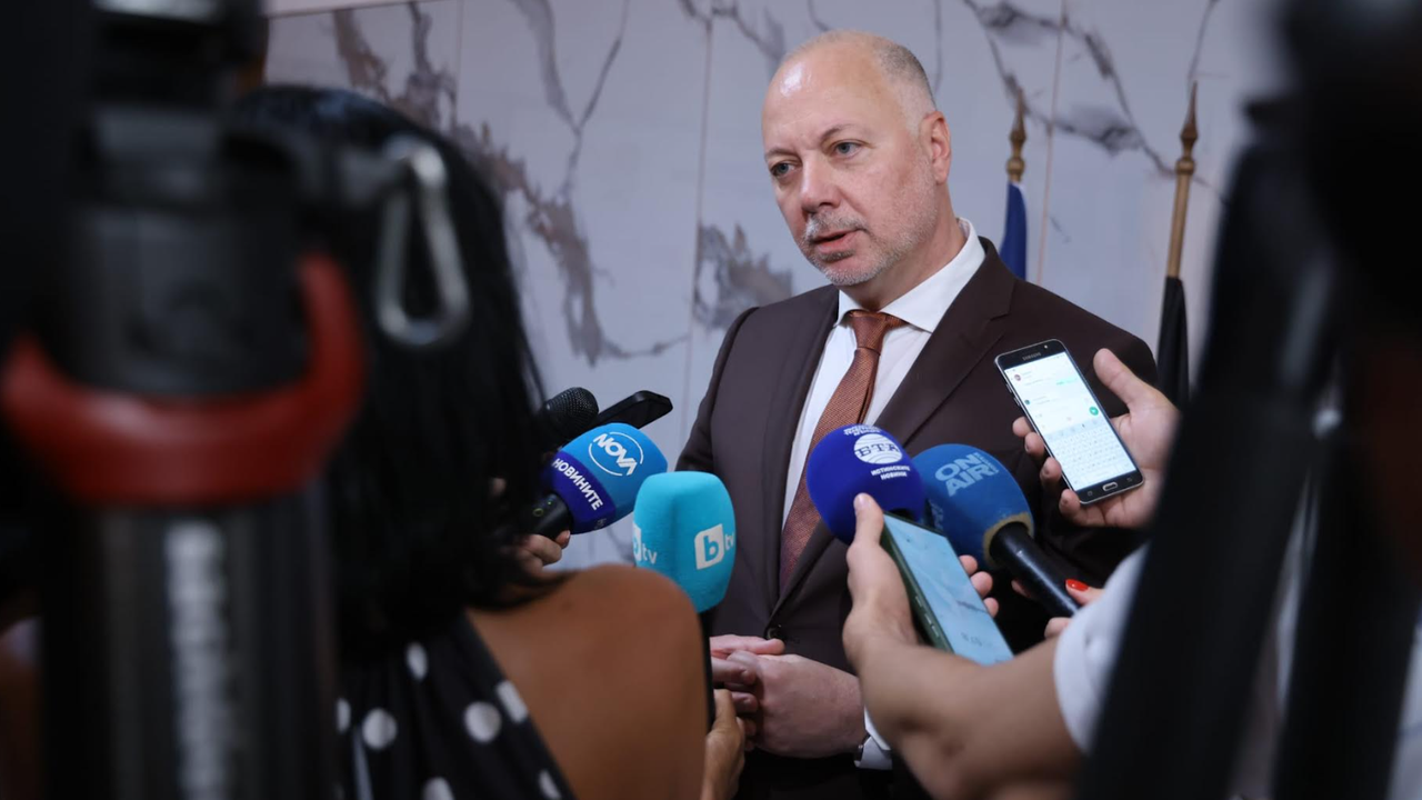 Премиерът Желязков: Правителството се справя достатъчно добре, няма сериозни аргументи за вот на недоверие