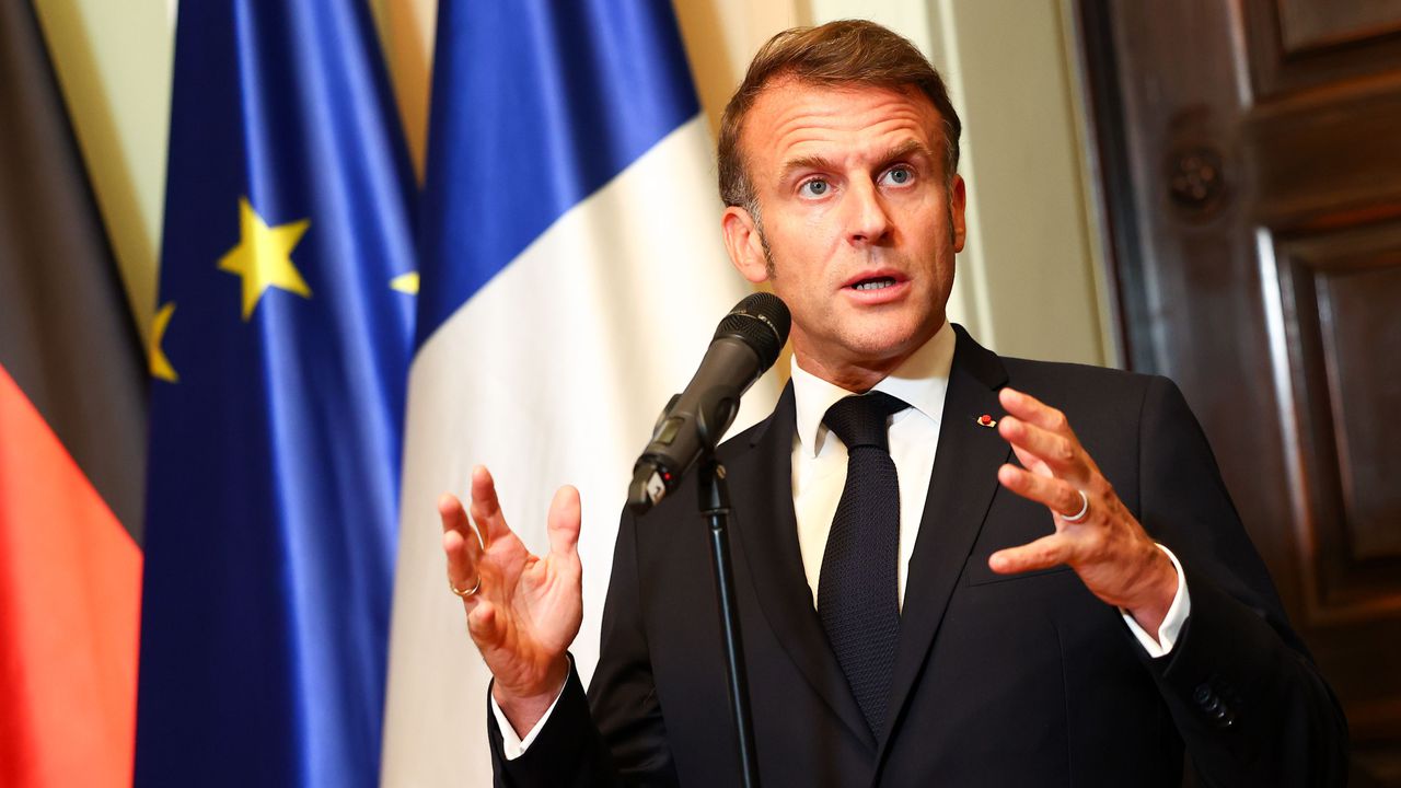 Русия отговори на Франция за думите на Макрон, че Путин е ламя