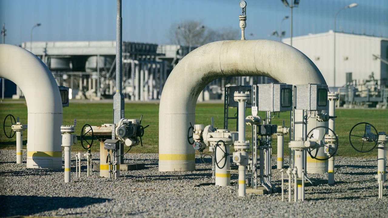 Цената на природния газ на хъба TTF е близо 32 евро за мегаватчас