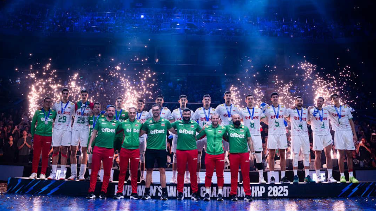 Министър Пешев пътува с правителствения самолет до Истанбул, за да вземе националите ни по волейбол