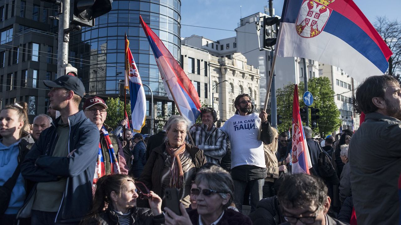 В Сърбия се проведоха проправителствени митинги на 167 места