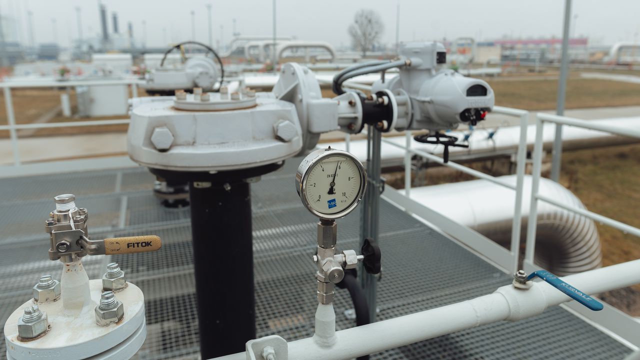 Цената на природния газ на хъба TTF е 31 евро за мегаватчас, на "Газов хъб Балкан" - 58 лева