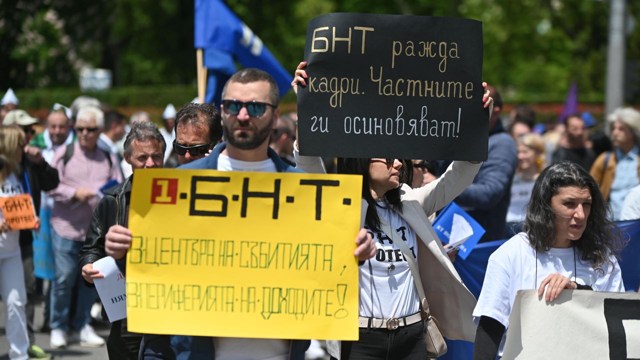 Димитров, КНСБ: В БНТ върви подписка за ефективна стачка, ще има нови протести в националните медии