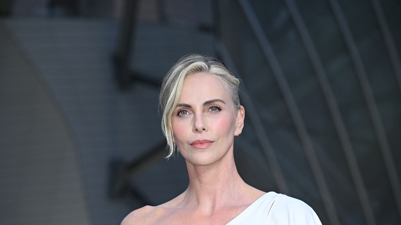 Чарлийз Терон не е разстроена, че не е получила покана