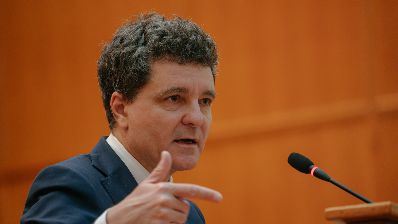 Румънският президент публикува доклад за намесата на Русия в анулираните президентски избори