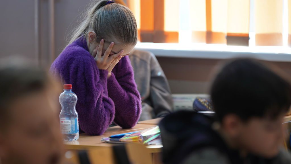 Родителите в Русия са убедени, че средното образование в страната е станало по-лошо