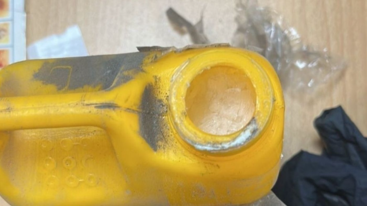 Метамфетамин над шасито на камион откриха митничари