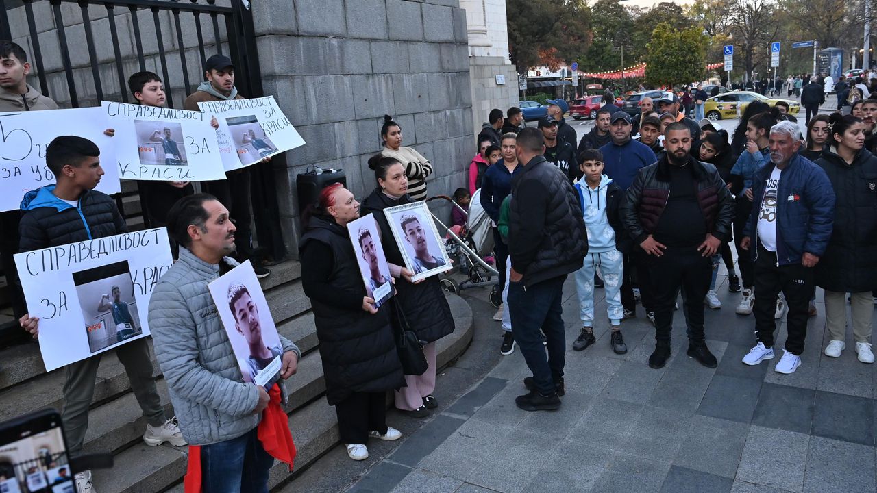Нов протест с искане за справедливост след убийството на 15-годишния Красимир в мол
