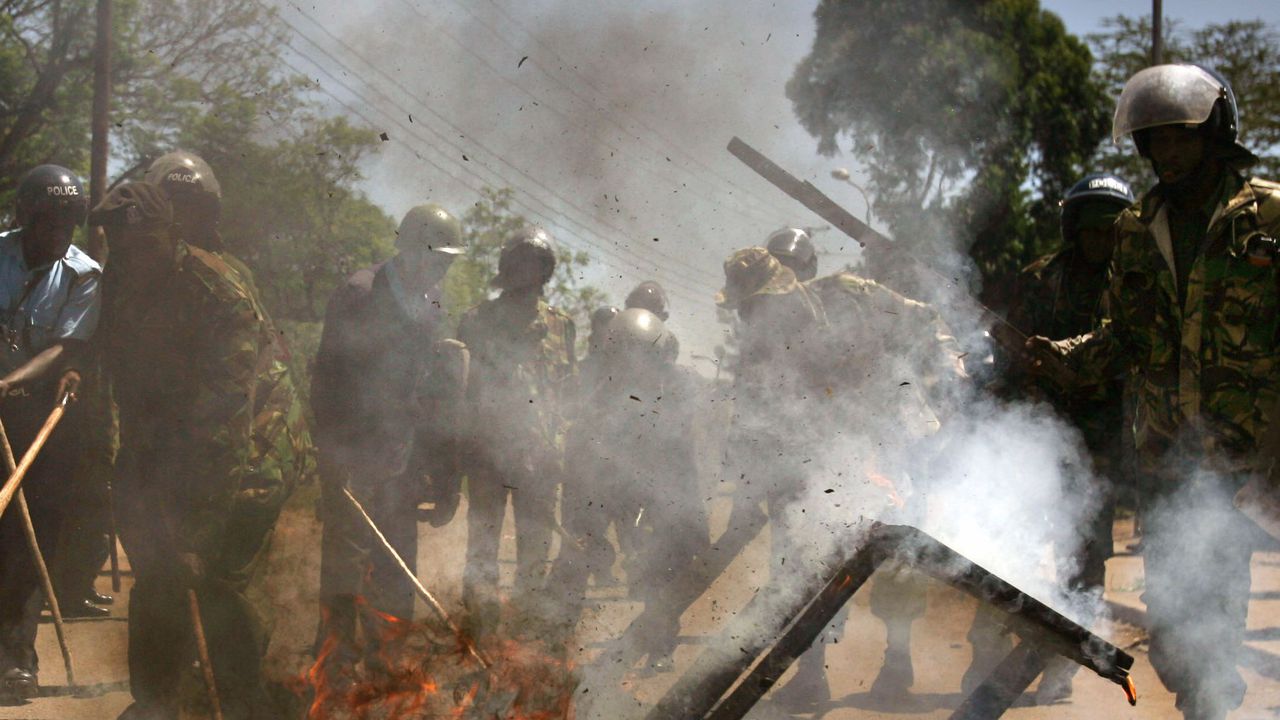 Танзания нареди на държавните служители да работят от вкъщи след избори, белязани от протести