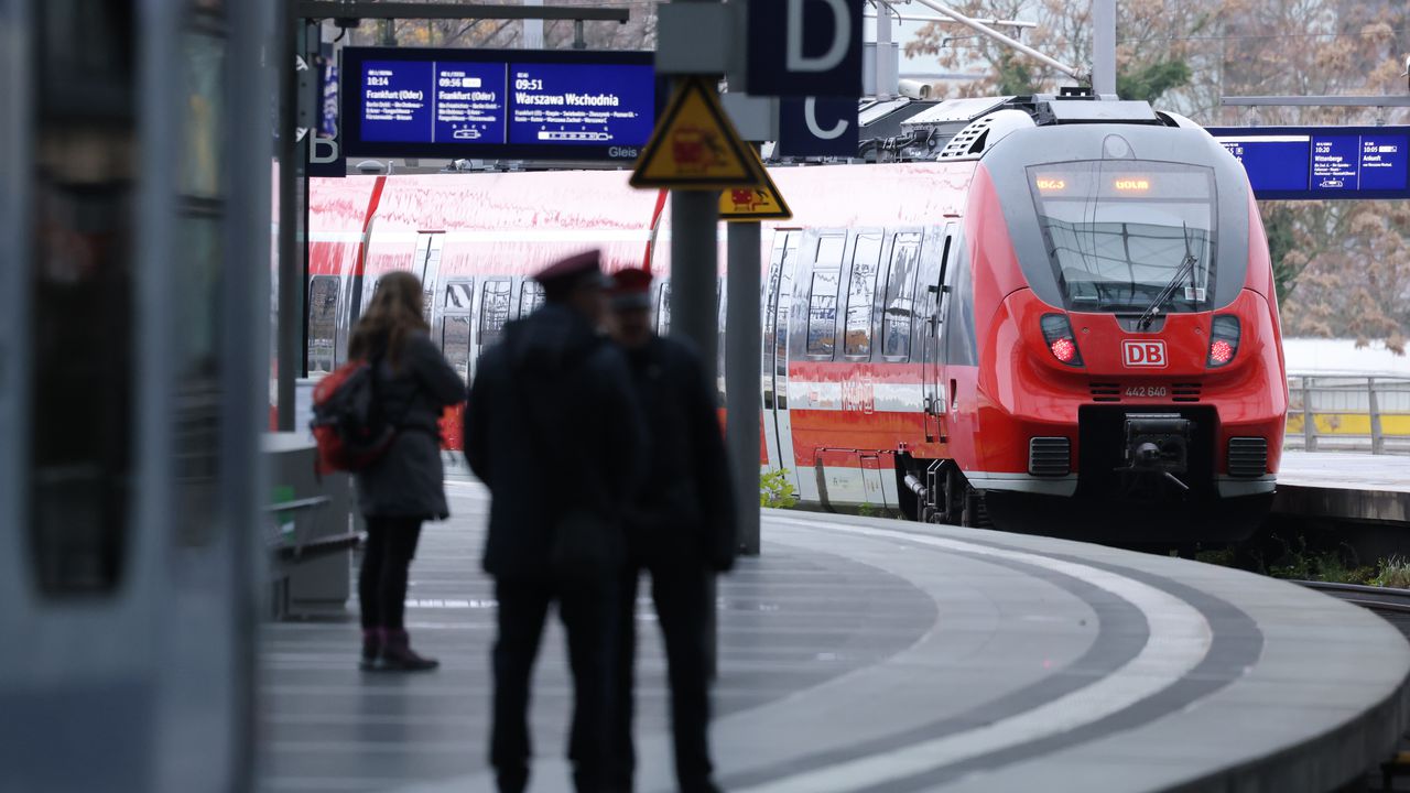 ЕК стартира есенния кръг на конкурса за безплатни младежки пътувания DiscoverEU