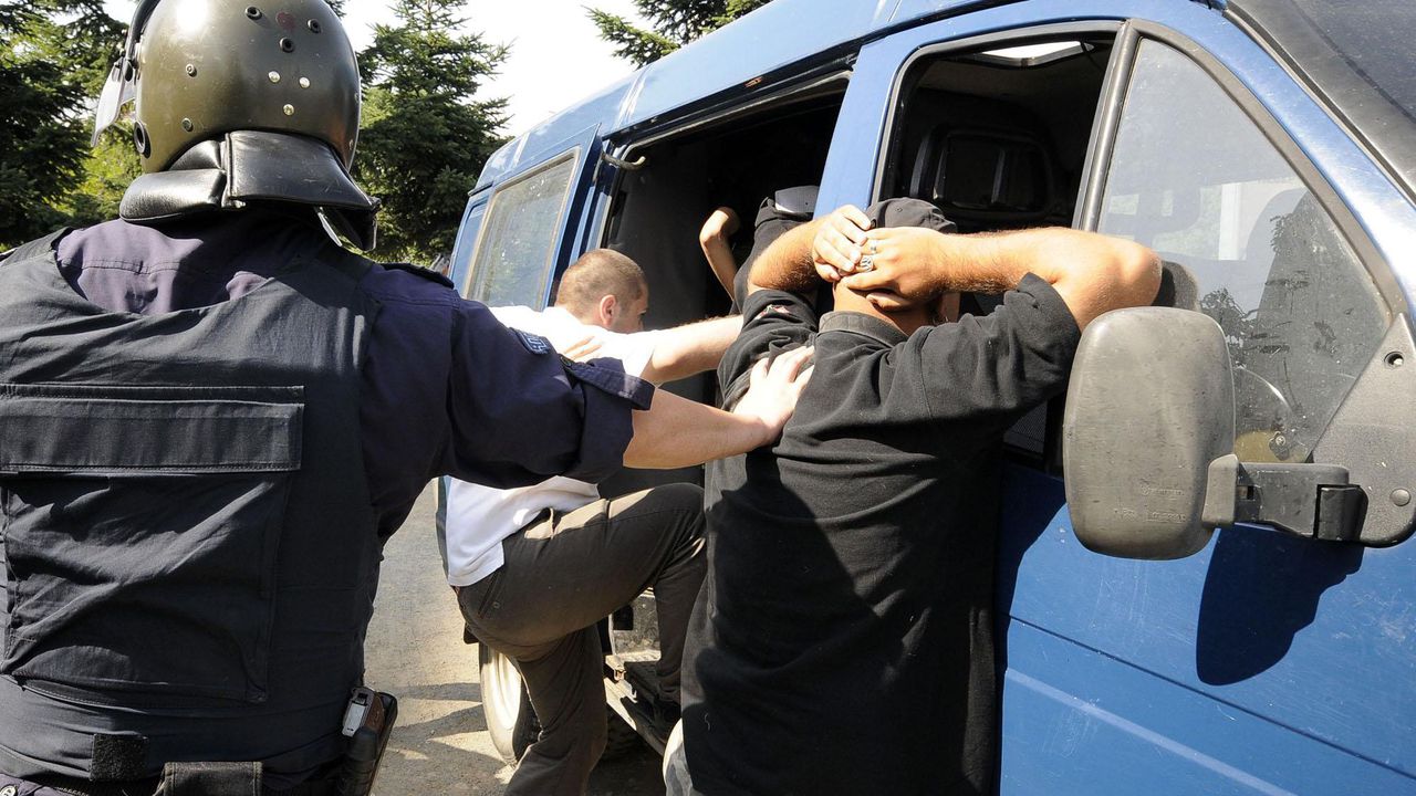 Освен тях, полицията е открила и две бази за съхранение