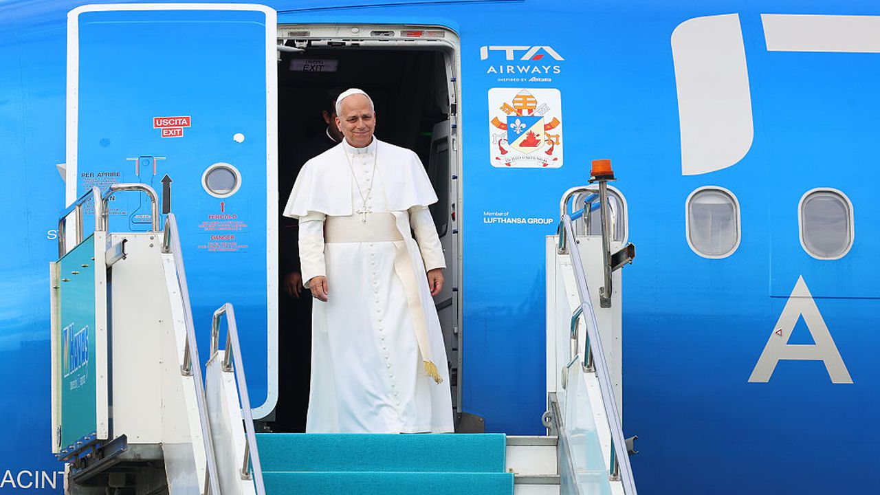 Техник е бил изпратен от Рим до Истанбул, за да