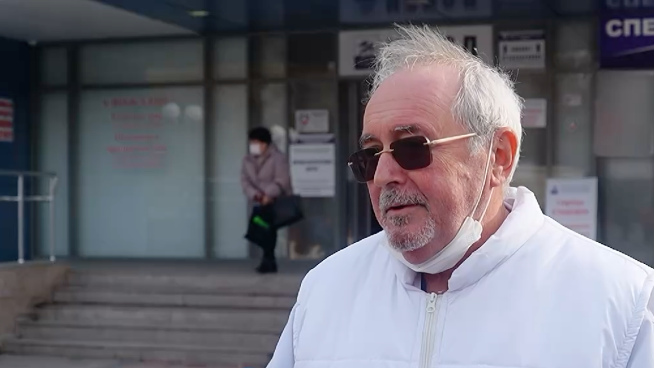 Лекарите обясняват, че освен децата до 14 години, грипът масово