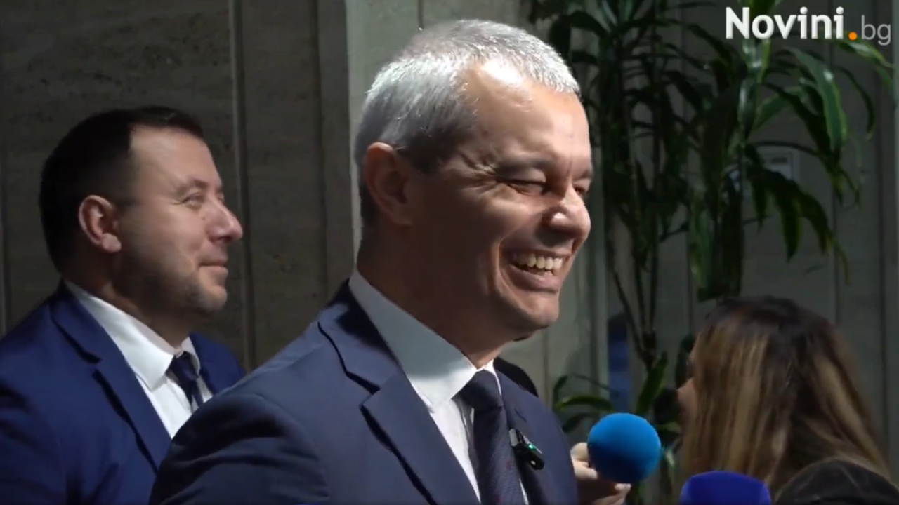 На забавна случка станаха свидетели медиите в кулоарите на парламента,