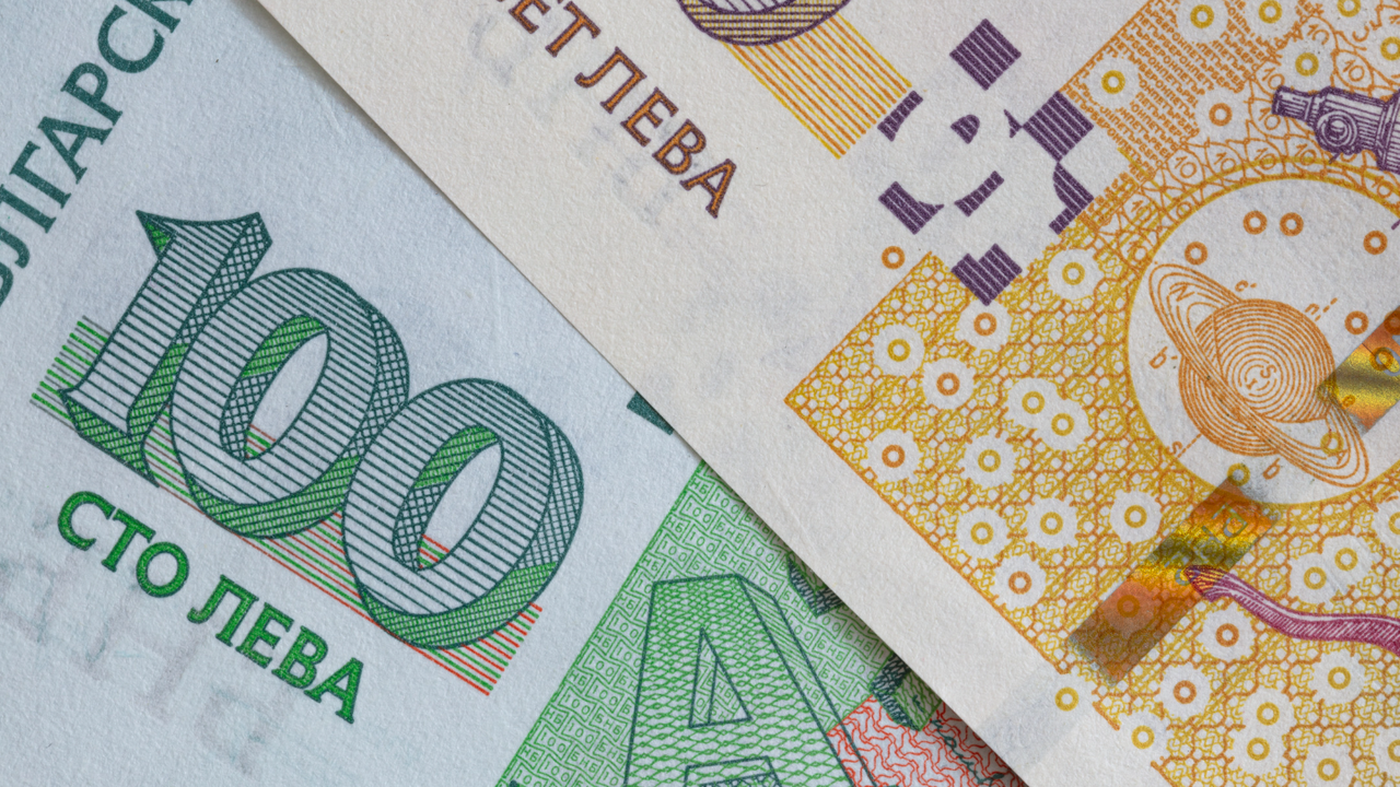 Криминално проявен софиянец предложи подкуп от 2000 лева на полицай,