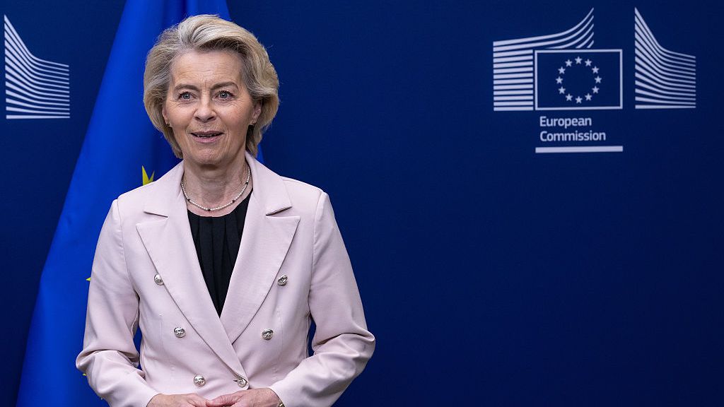 Фон дер Лайен ще се срещне с Желязков, за да обсъдят сигурността