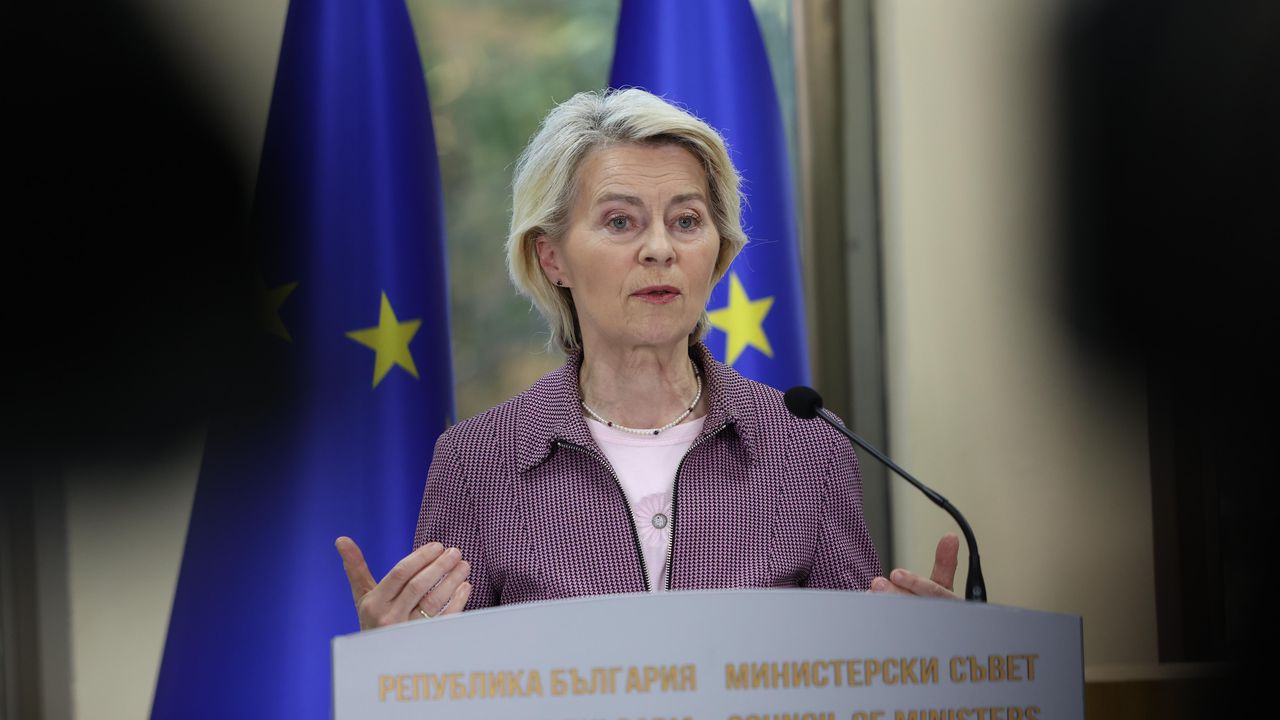 Евродепутат съди Урсула фон дер Лайен за клевета