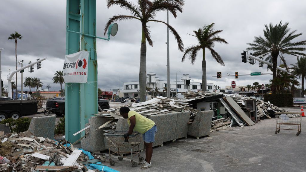 Броят на жертвите на урагана "Мелиса" достигна 44 души