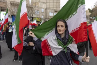 Иран след ерата на Хаменей: Паника, облекчение и сълзи – от гняв и радост