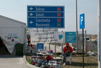 Респондентите все по-често отговарят, че тяхното правителство е направило твърде много за осигуряване на жилища и помощ за бежанците от войната