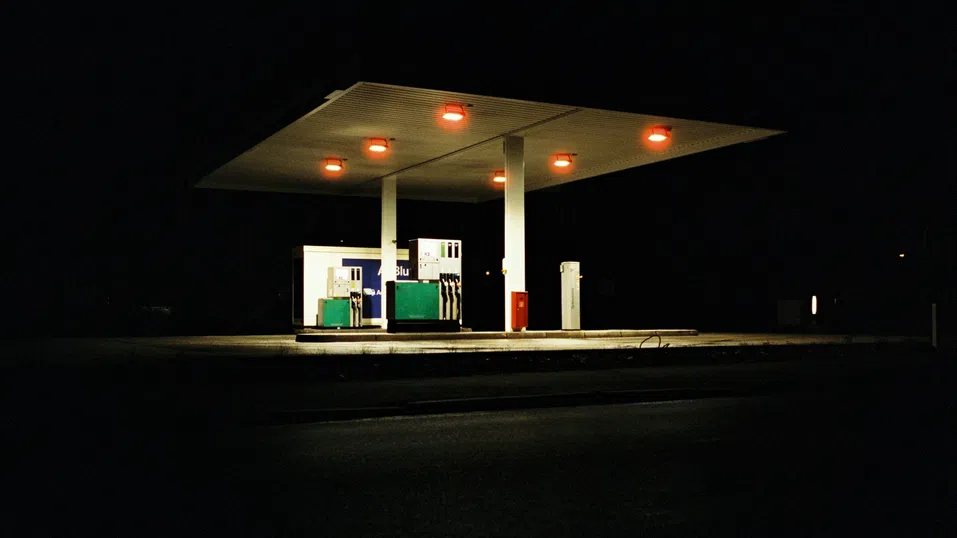 Германия забрани на бензиностанциите да повишават цените на горивата повече от веднъж дневно