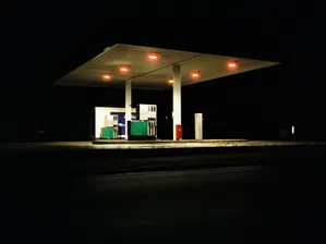 Германия забрани на бензиностанциите да повишават цените на горивата повече от веднъж дневно