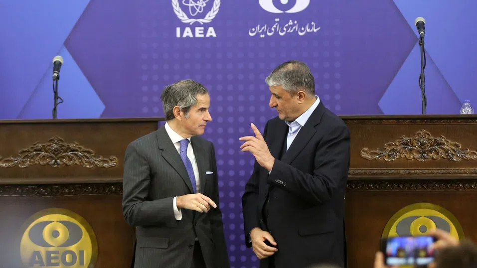 Иран е натрупал уран за 10 ядрени оръжия, докато преговорите със САЩ буксуват