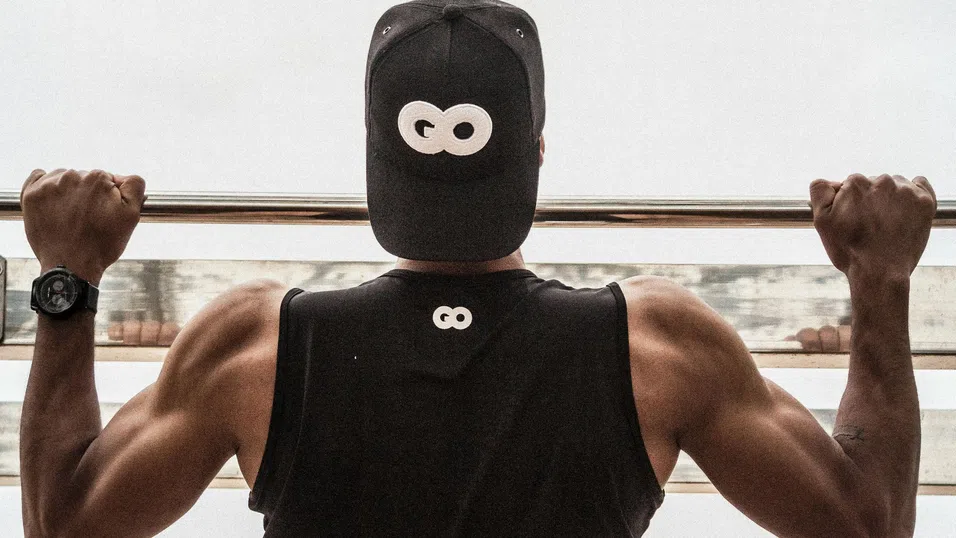 Той се отказа от фитнес плана. А после разби всичките си цели