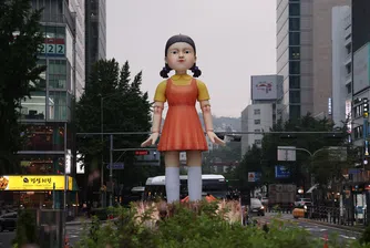 Реалността във фикцията: Как Squid Game отразява живота в Южна Корея