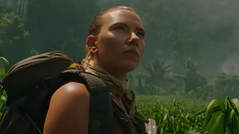 Скарлет Йохансон се надбягва с динозаври – или какво да очакваме от новия Jurassic World Rebirth