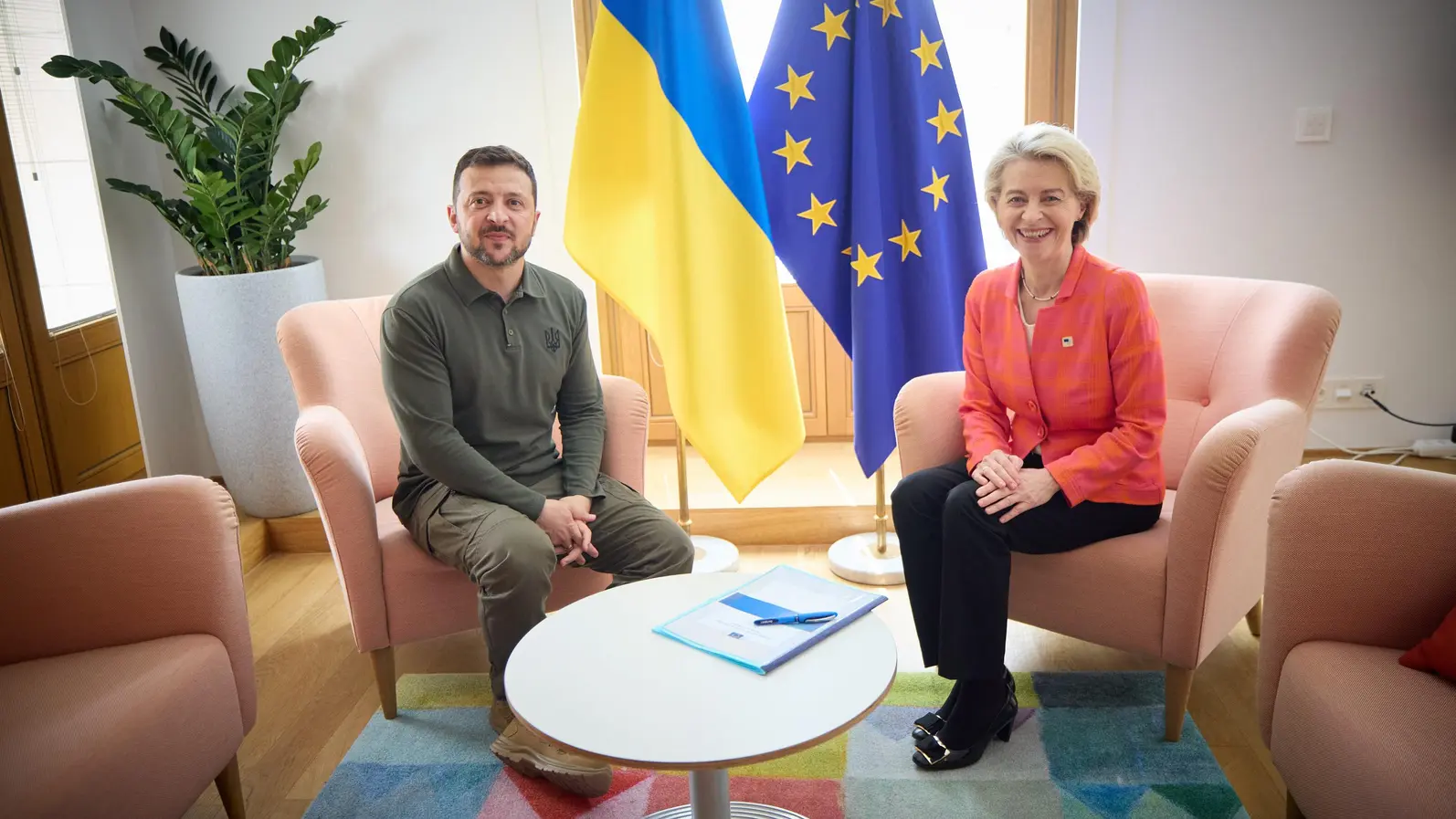 Всички нужди са покрити: ЕС затваря страницата с дефицита на Украйна от 27 млрд. долара