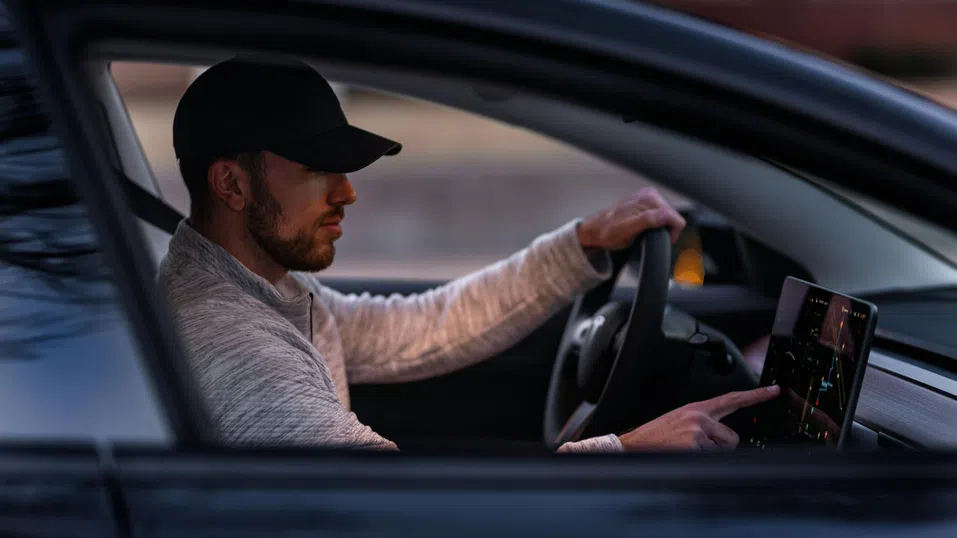 Tesla ще плати милиони долари обезщетение след фатална катастрофа с Autopilot