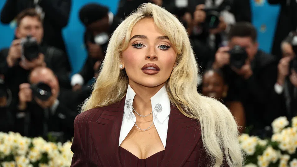 Секс, попмузика и провокации: Защо Сабрина Карпентър разбуни духовете с новия си албум