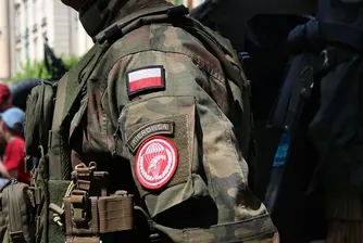 Полша залага на собственa отбранителна техника, докато изгражда най-голямата армия в Европа