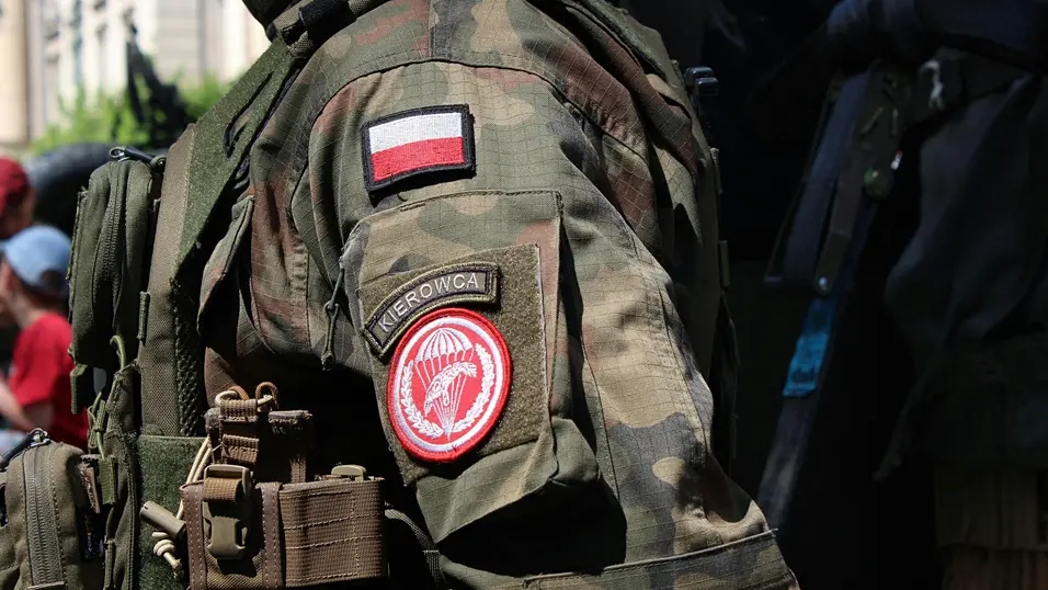 Полша залага на собственa отбранителна техника, докато изгражда най-голямата армия в Европа