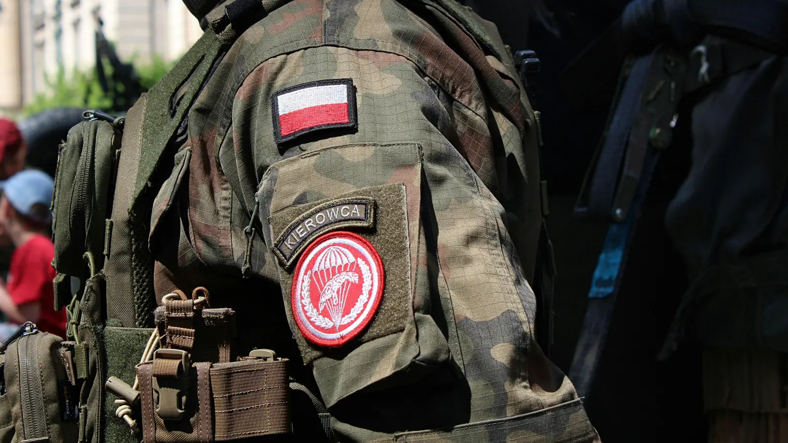 Полша залага на собственa отбранителна техника, докато изгражда най-голямата армия в Европа