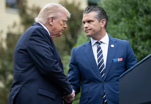 Още 200 милиарда долара за Иран през призмата на Хегсет: „Нужни са пари, за да убиваш лошите“