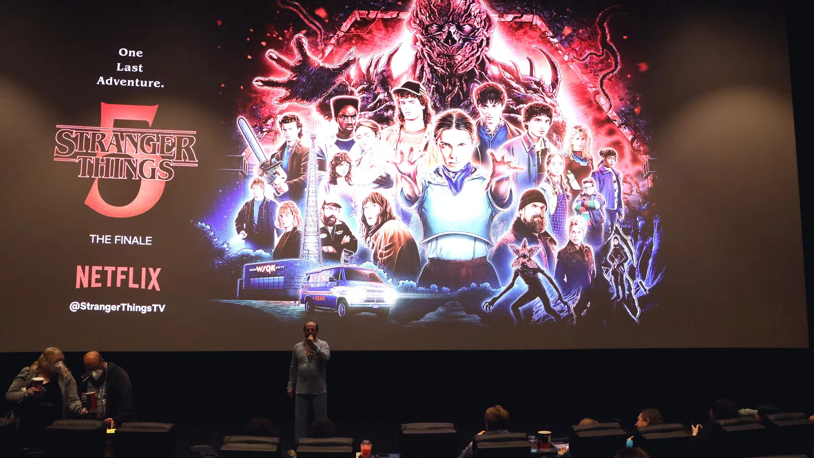 „Stranger Things“ приключи: Емоционален финал за сериала, който превърна носталгията в глобален феномен