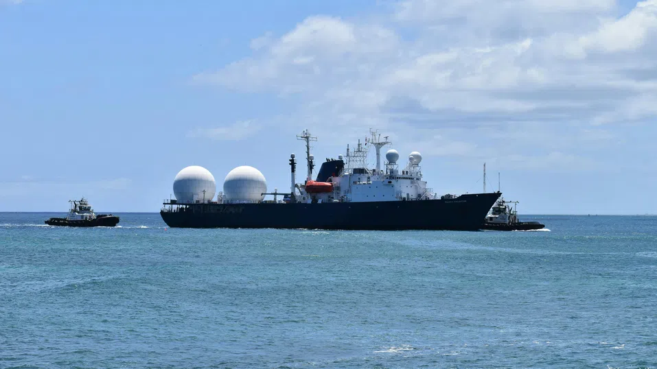 Свръхкапацитет сваля цените на природния газ. Кой печели от това?