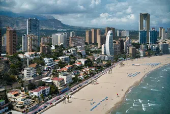 „Ню Йорк на Средиземноморието“: Как малко рибарско градче се превръща в магнит за милиони туристи