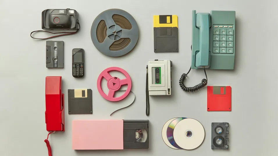 „Исторически артефакти“ от поколението милениал: Как Gen Alpha открива магията на 90-те