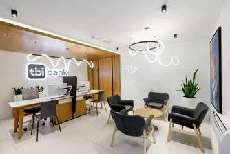 Обичайният клиент със спестявания: мъж на 55-65 г., от голям град, с два депозита по 30 хил. лв.