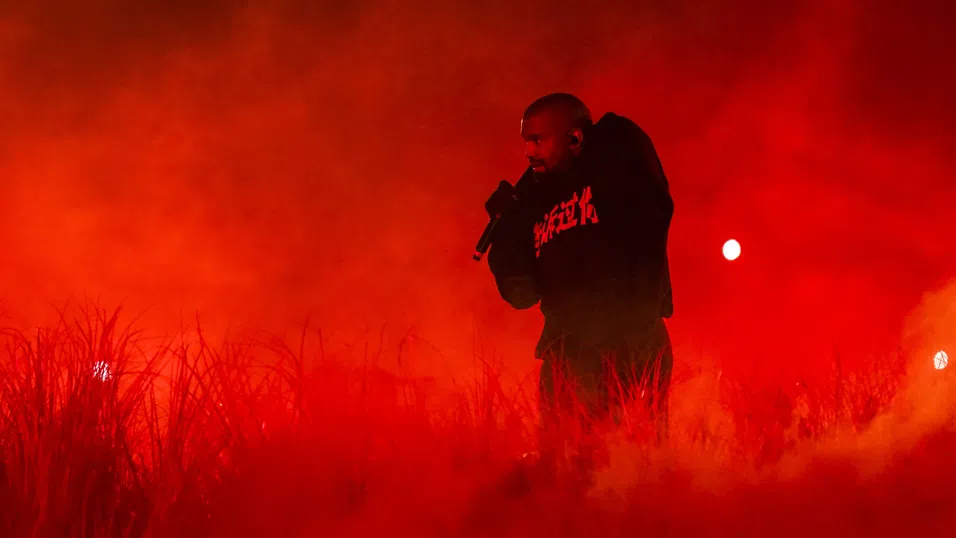 Кание Уест с отменена виза за влизане в Австралия заради песен, прославяща Хитлер