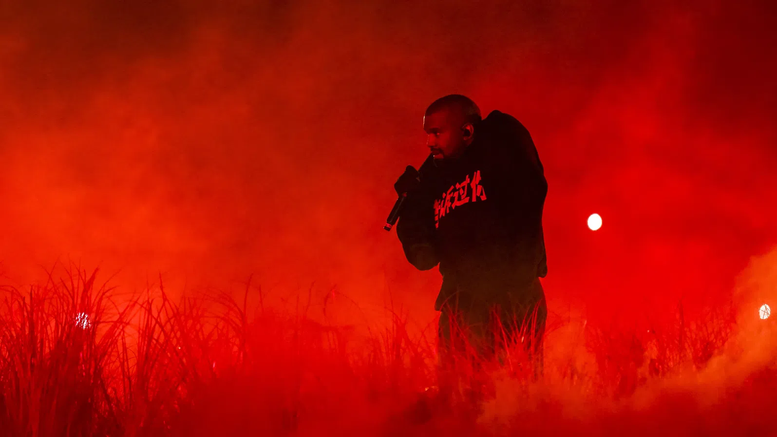 Вътрешното министерство на Великобритания забрани влизането на Кание Уест в страната