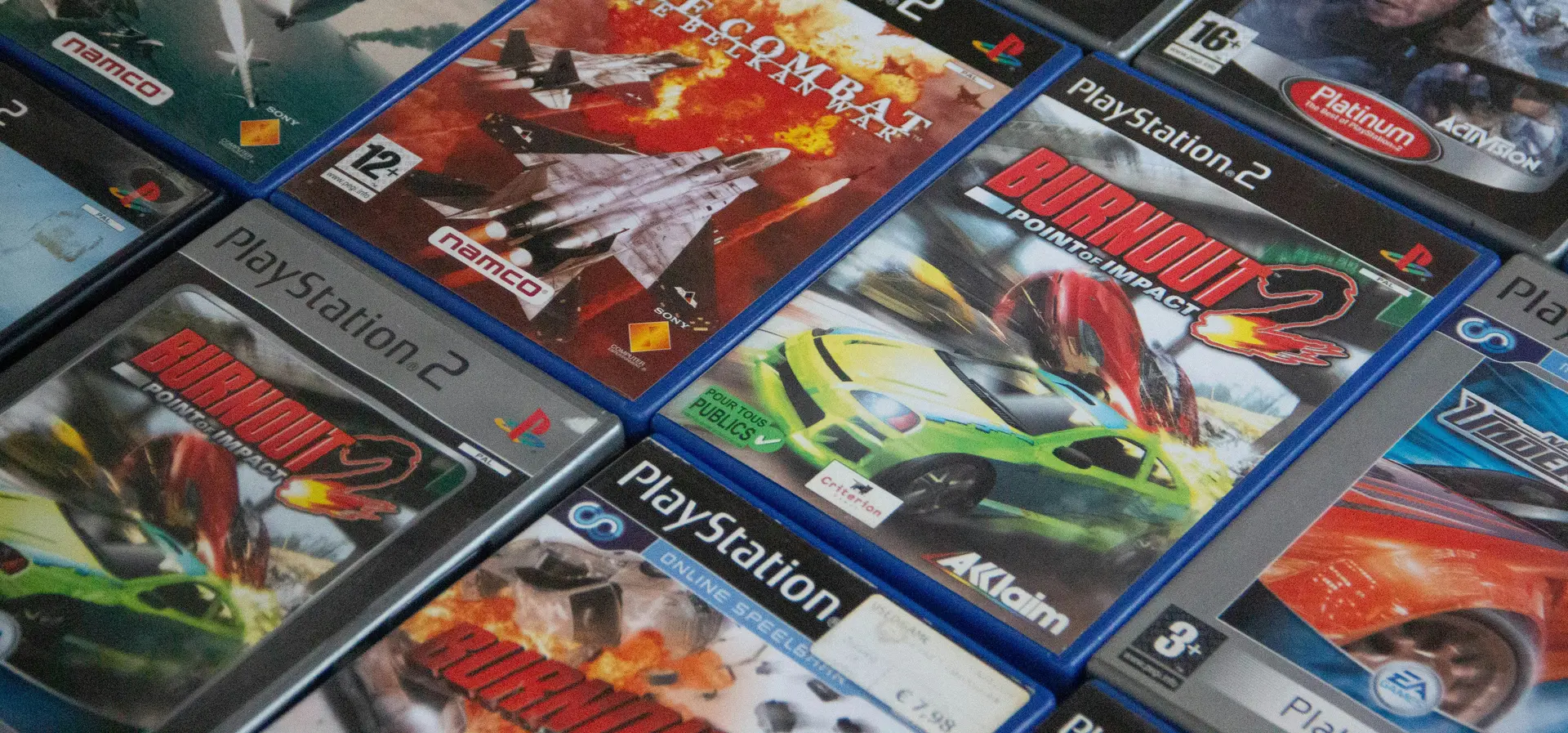 Sony е първият конзолен гигант, който спира да издава игри на физически носител
