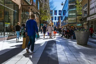 Местните жители се славят със своята любезност и веселие, така че позицията на върха не е изненада