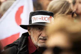 Франция е изправена пред нови протести срещу предстоящите бюджетни съкращения