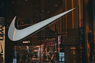 Nike планира да свие бизнеса си, след като спадът в продажбите се задълбочава