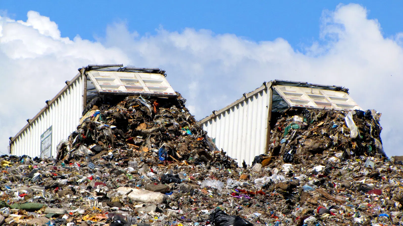 Скрити сметища в Европа и Великобритания заплашват да изпускат токсични отпадъци във водоснабдяването
